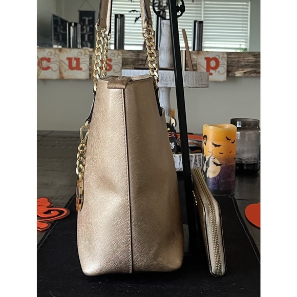 Michael Kors Gold Purse and Wallet Set - Picture 6 of 10